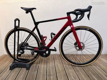 Used Canyon Ultimate CF SL 8 Di2 2024 2024 Road & Gravel, Red — image 3 of 4