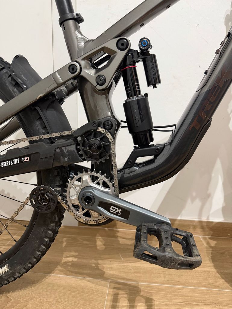 Used Trek Slash 9 GX AXS T-Type Gen 6 2025 2025 Mountainbike — image 3 of 4