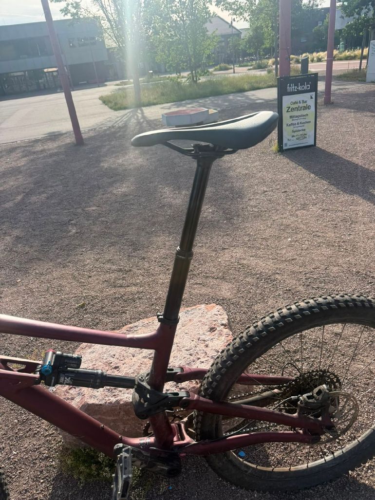Used Specialized Status 140 2023 2023 Mountainbike — image 5 of 5