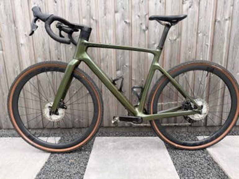 Used Scott Scott Addict Gravel Met Upgrades 2023 Road & Gravel — image 1 of 41