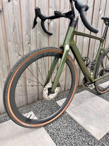 Used Scott Scott Addict Gravel Met Upgrades 2023 Road & Gravel — image 17 of 41