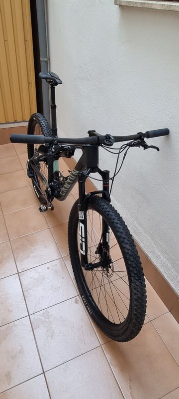 Tweedehands Canyon CFR LTD 2024 Mountainbike — afbeelding 4 van 13