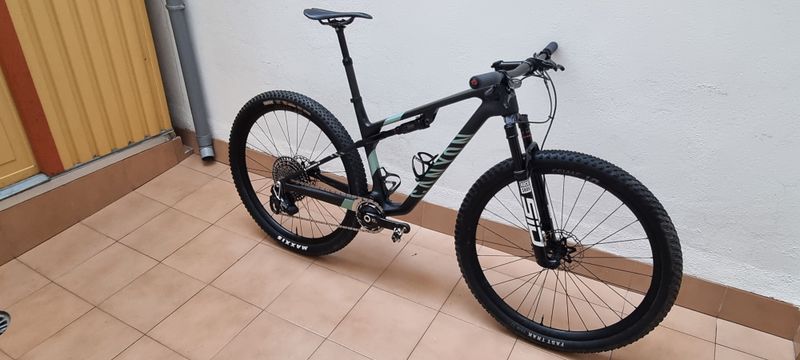 Tweedehands Canyon CFR LTD 2024 Mountainbike — afbeelding 2 van 13