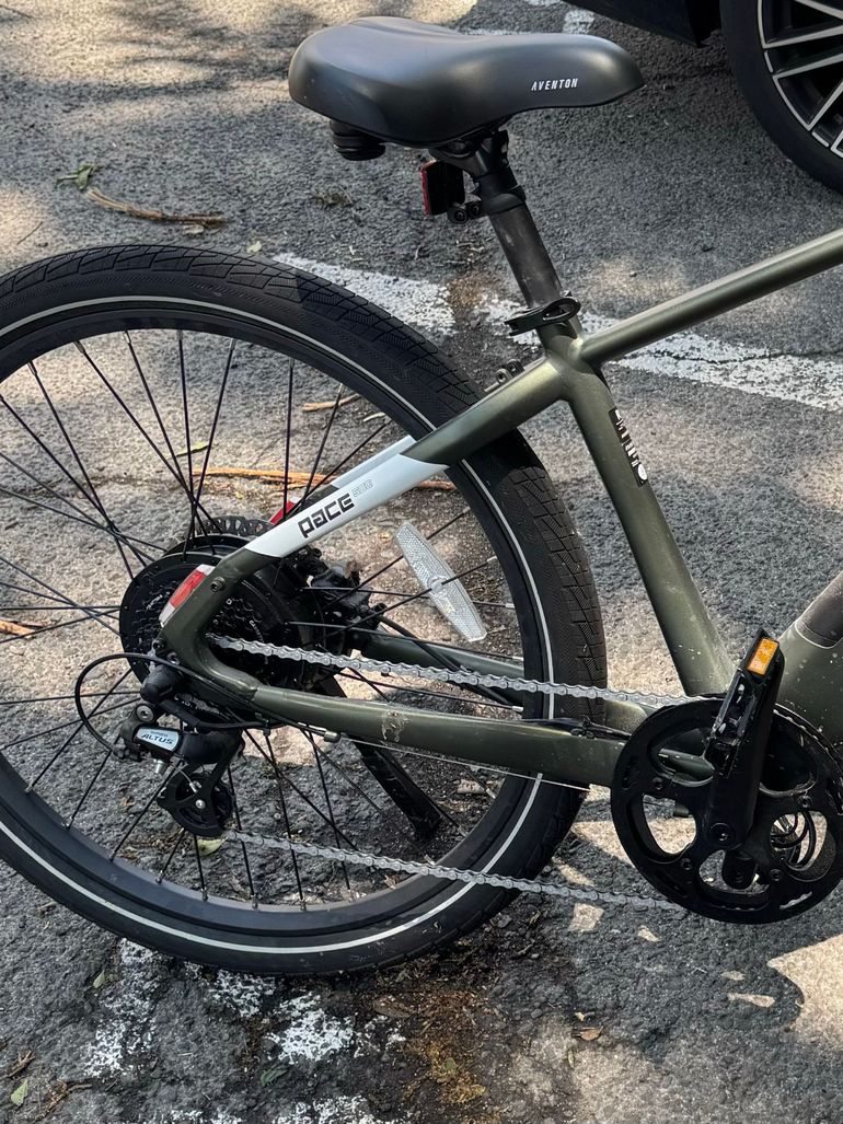 Used Aventon Pace 500.3 2025 2025 Urban, Light Gray — image 3 of 3