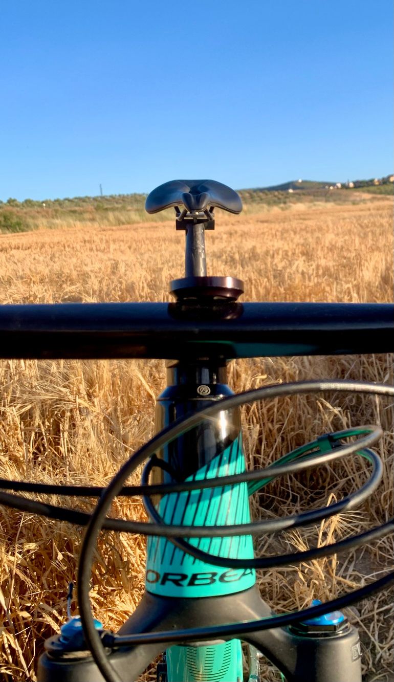 Used Orbea OIZ M30 2020 2020 Mountainbike — image 3 of 12