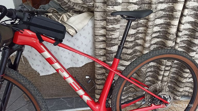 Used Trek Procaliber 9.5 Gen 3 2025 2025 Mountainbike, Red, 29 — image 7 of 10