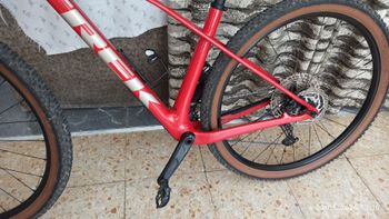 Used Trek Procaliber 9.5 Gen 3 2025 2025 Mountainbike, Red, 29 — image 8 of 10