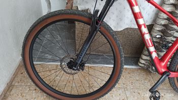 Used Trek Procaliber 9.5 Gen 3 2025 2025 Mountainbike, Red, 29 — image 9 of 10