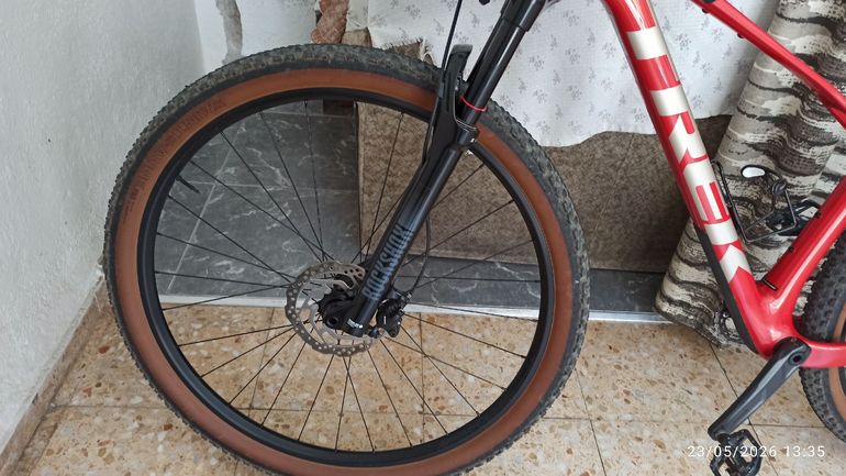 Used Trek Procaliber 9.5 Gen 3 2025 2025 Mountainbike, Red, 29 — image 9 of 10
