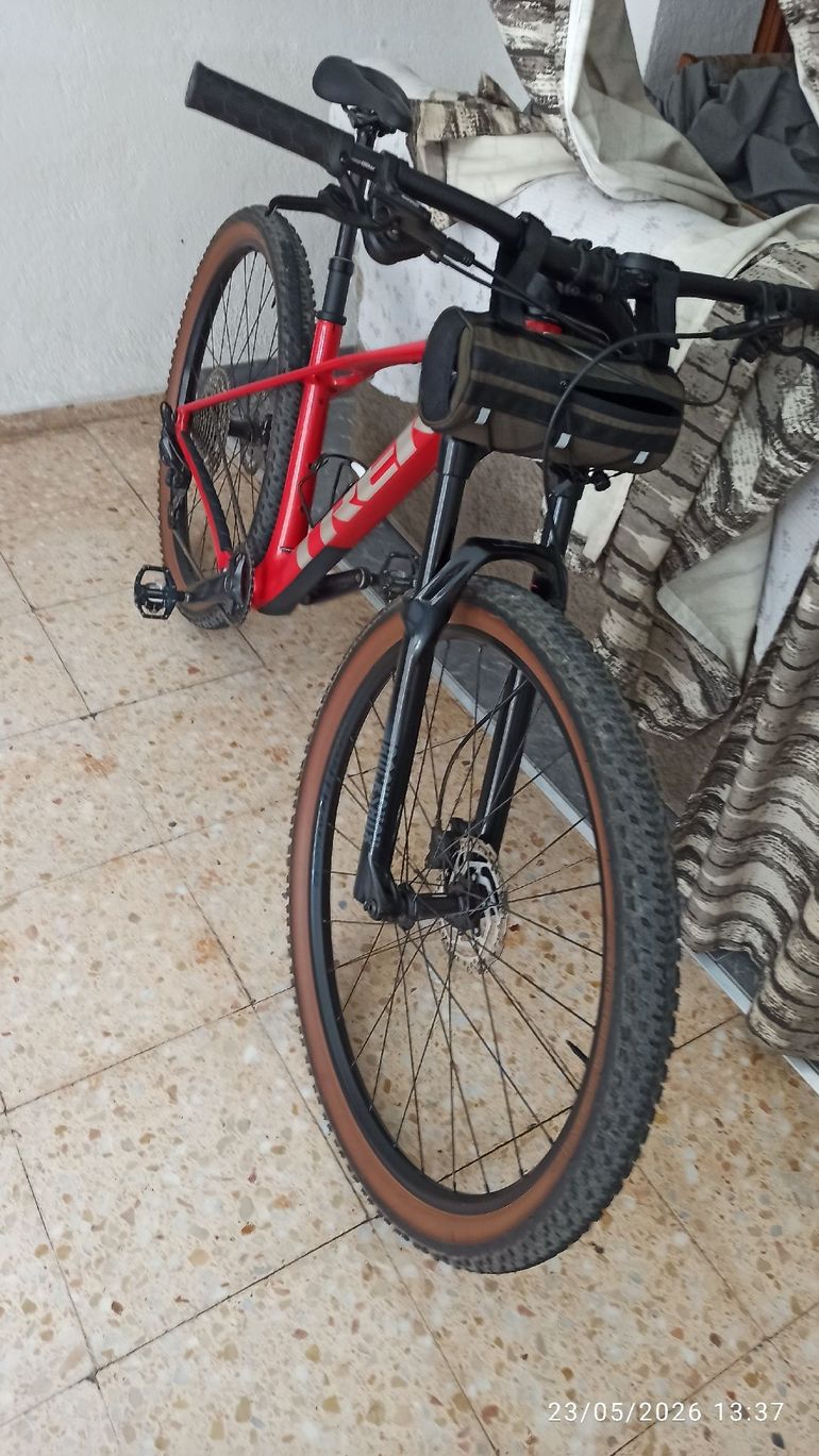 Used Trek Procaliber 9.5 Gen 3 2025 2025 Mountainbike, Red, 29 — image 2 of 10