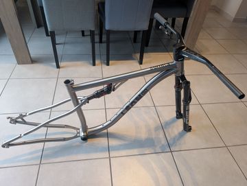 Leon semita Léon Semita Modèle 2024 Frameset 2024 MTB de segunda mano