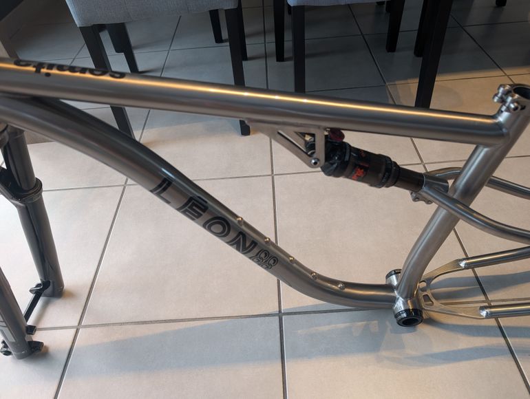 Used Leon semita Léon Semita Modèle 2024 Frameset 2024 Mountainbike — image 12 of 21