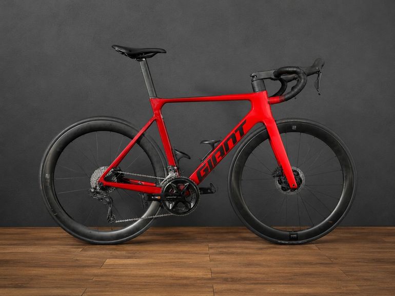 Used Giant Propel Advanced 2 2024 2024 Road & Gravel, Rot — image 1 of 3