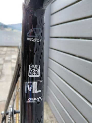 Used Giant Omnium 2017 2017 Road & Gravel, Blue — image 10 of 25