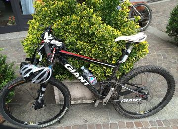 Giant Anthem X1 W 2010 2010 Mountainbike usato, Nero — immagine 1 di 3