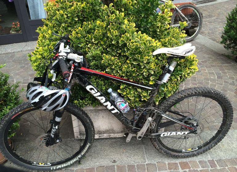 Used Giant Anthem X1 W 2010 2010 Mountainbike, Black — image 1 of 3