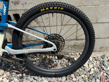 Used Factor Lando XC - SRAM XX1 2023 2023 Mountainbike, Blue, 29 — image 13 of 15
