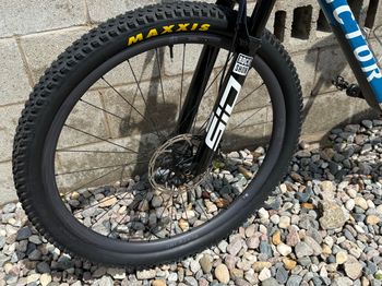 Used Factor Lando XC - SRAM XX1 2023 2023 Mountainbike, Blue, 29 — image 9 of 15