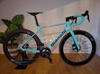 Used Bianchi Infinito ULTEGRA DI2 2025 2025 Route & Gravel