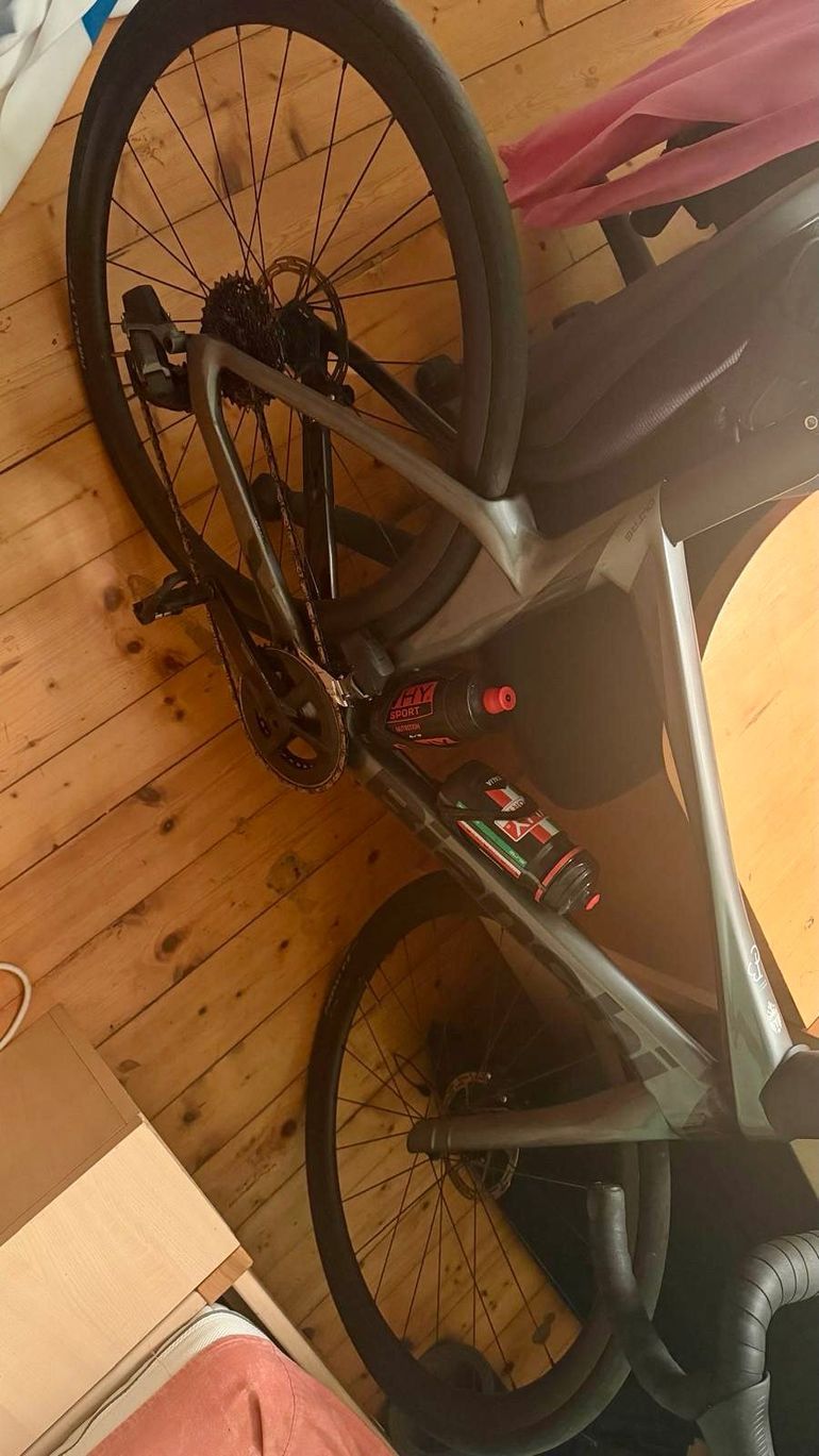 Used Bianchi oltre comp Bianchi oltre comp Custom SRAM Rival eTap AXS 2024 Road & Gravel, Light Gray — image 5 of 6