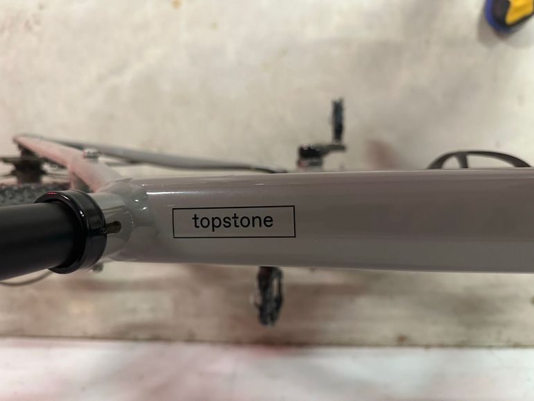 Used Cannondale Topstone 2 2021 2021 Road & Gravel, Hellgrau — image 4 of 5