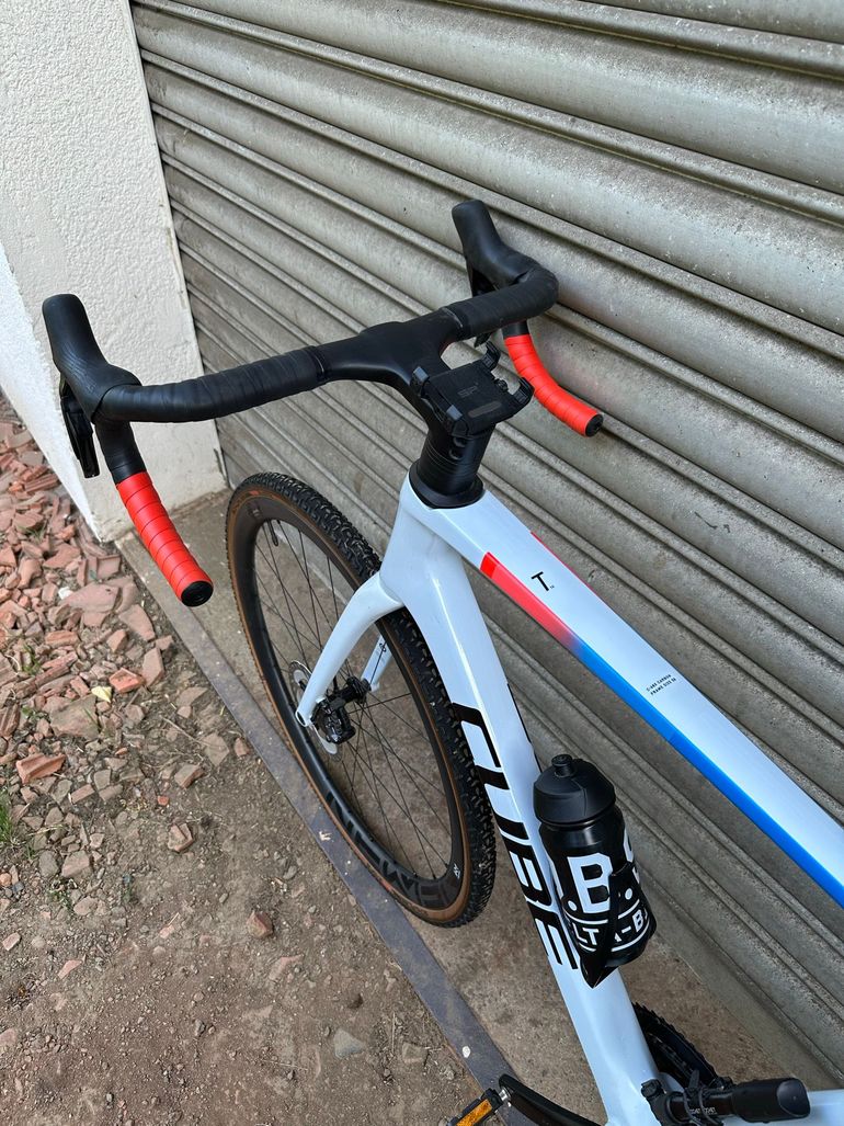 Used CUBE CROSS RACE C:68X TE 2023 2023 Road & Gravel, Bianco — image 14 of 17