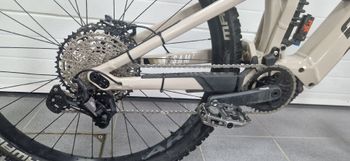 Used Focus SAM2 6.9 2021 2021 Mountainbike, Grigio chiaro — image 7 of 8