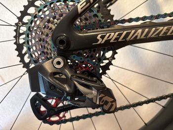 Used Specialized Epic SRAM X01 Eagle AXS 2023 Mountainbike, Green — image 11 of 15