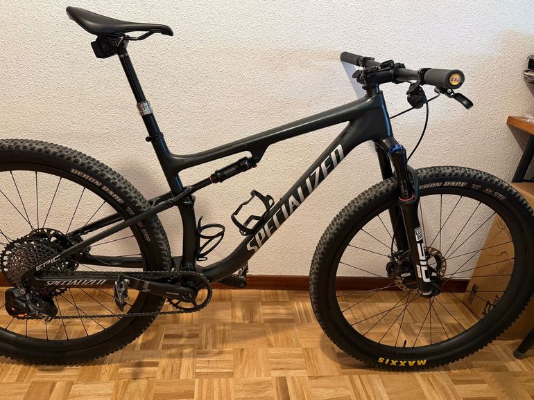 Used Specialized Epic SRAM X01 Eagle AXS 2023 Mountainbike — image 1 of 7