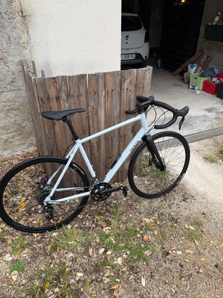Used TRIBAN Rc120 Shimano Deore XT Di2 2025 Road & Gravel — image 1 of 17