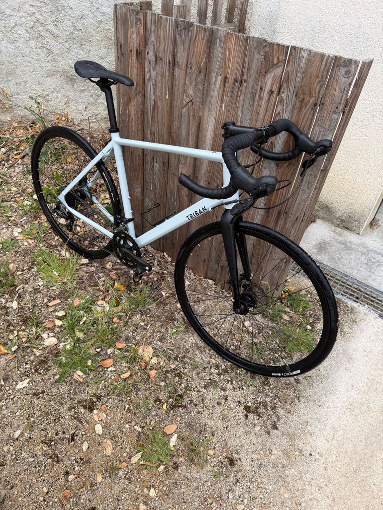 Used TRIBAN Rc120 Shimano Deore XT Di2 2025 Road & Gravel — image 9 of 17