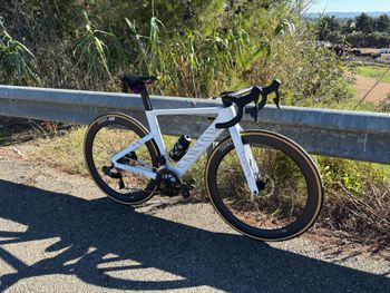 Used Canyon Aeroad SRAM Rival eTap AXS 2025 Road & Gravel — image 4 of 7