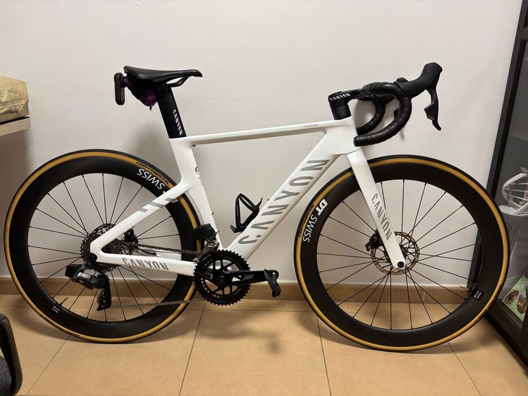 Used Canyon Aeroad SRAM Rival eTap AXS 2025 Road & Gravel — image 1 of 7