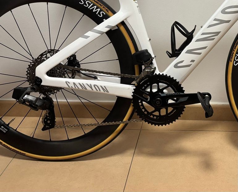 Used Canyon Aeroad SRAM Rival eTap AXS 2025 Road & Gravel — image 3 of 7