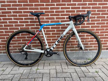 Used CUBE CROSS RACE C:62 SL 2023 2023 Carretera y gravel