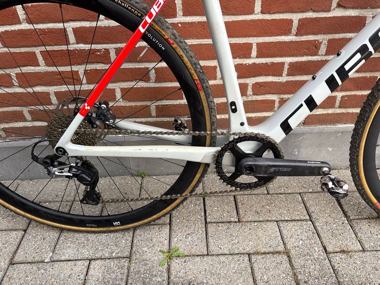 Used CUBE CROSS RACE C:62 SL 2023 2023 Road & Gravel, Hellgrau — image 3 of 7