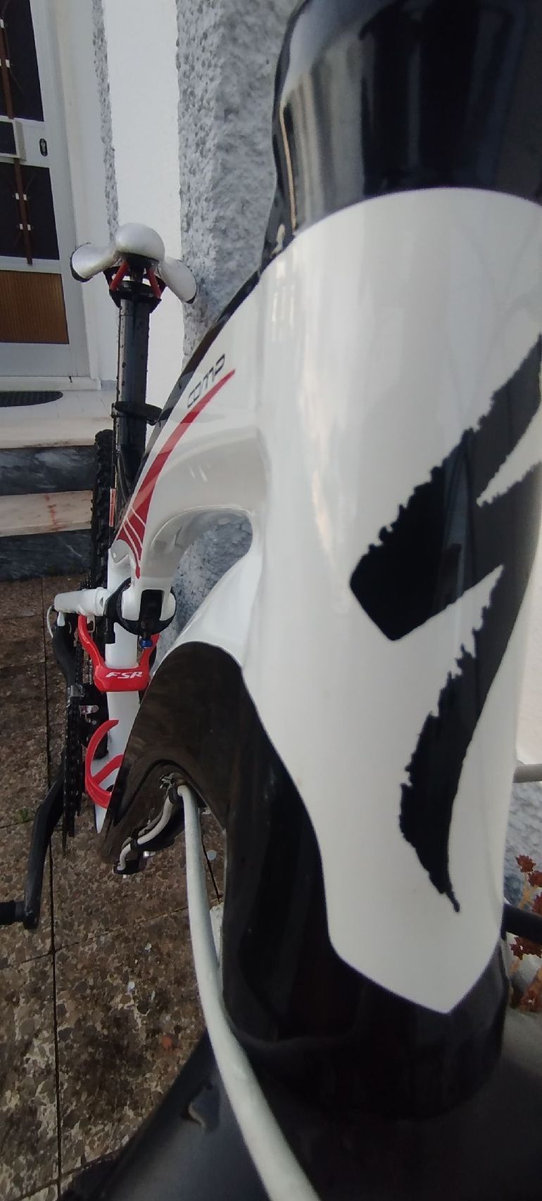 Used Specialized Camber Comp 26 2012 2012 Mountainbike — image 4 of 6