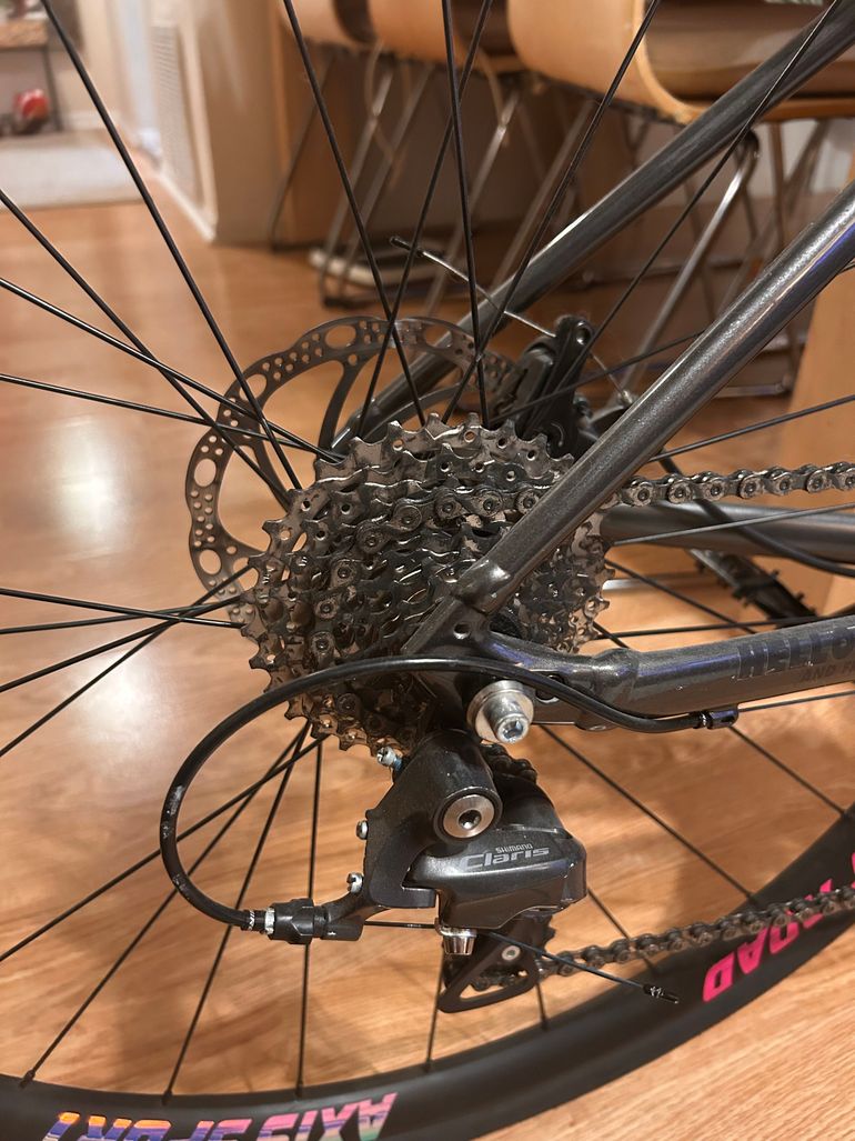 Used Specialized Allez - Shimano Claris 2023 2023 Road & Gravel, Black — image 8 of 9