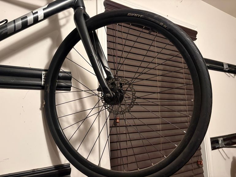 Used Giant Escape 2 Disc 2020 2020 Urban, Light Gray — image 2 of 6
