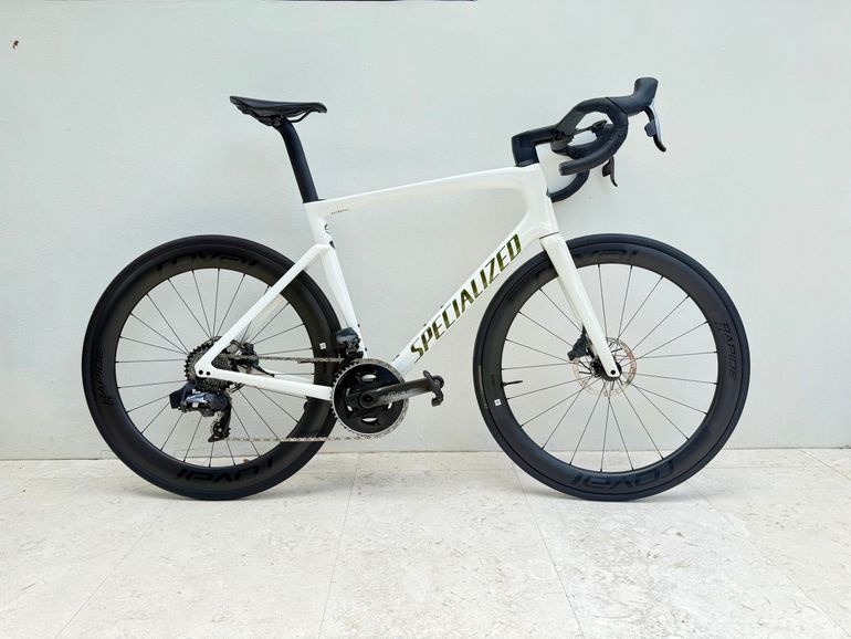Used Specialized Tarmac SL7 Pro - SRAM Force eTap AXS 2022 2022 Road & Gravel, White — image 1 of 9