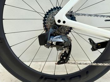 Used Specialized Tarmac SL7 Pro - SRAM Force eTap AXS 2022 2022 Road & Gravel, White — image 6 of 9