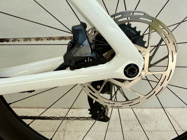 Used Specialized Tarmac SL7 Pro - SRAM Force eTap AXS 2022 2022 Road & Gravel, White — image 8 of 9
