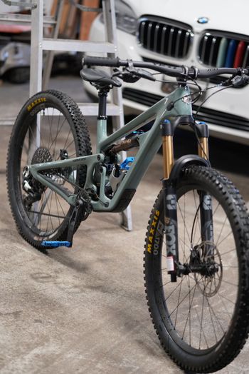 Used Yeti SB135 T2 X0/90 TRANSMISSION 2026 2026 Mountainbike, Green, 27.5 — image 5 of 8