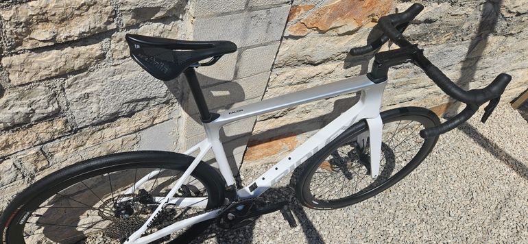 Used Ridley Falcn - Shimano 105 DI2 // 2x12s 2024 2024 Road & Gravel, White — image 4 of 11