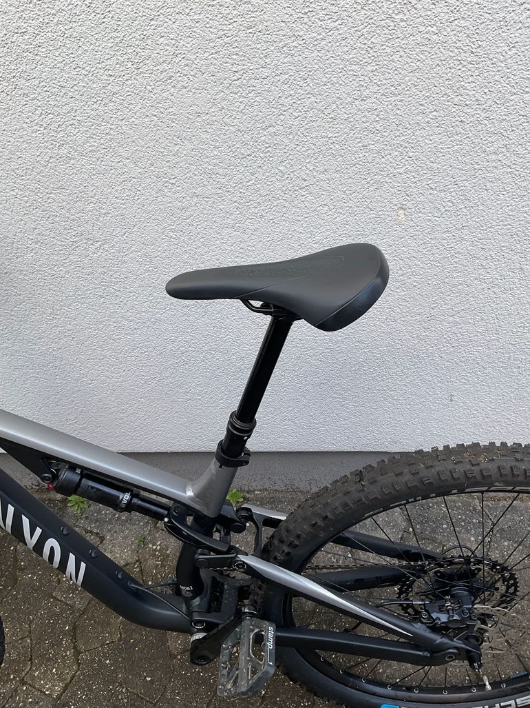 Used Canyon Neuron 7 2021 2021 Mountainbike, Black, 27.5, 29 — image 14 of 16