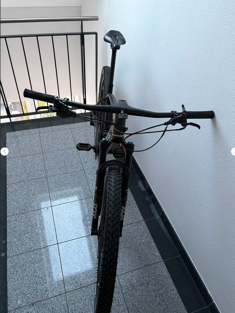 Used Orbea ALMA M20 2024 2024 Mountainbike, Schwarz, 29 — image 2 of 6