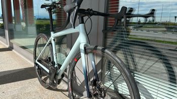 Used Specialized Aethos Pro - Shimano Ultegra Di2 2025 2025 Road & Gravel, White — image 2 of 6