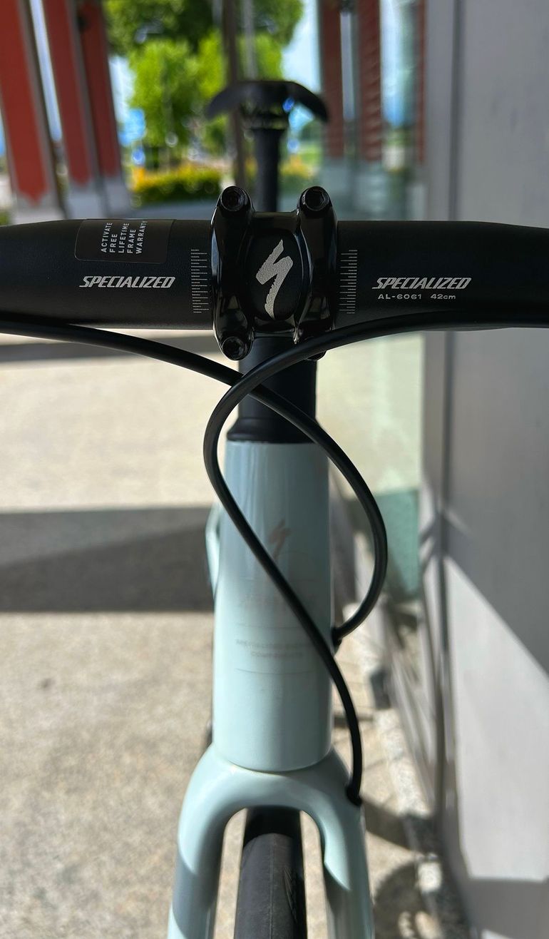 Used Specialized Aethos Pro - Shimano Ultegra Di2 2025 2025 Road & Gravel, White — image 4 of 6