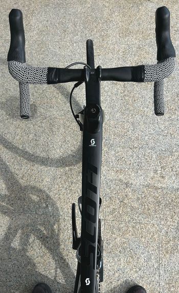 Used Scott Foil 20 2020 2020 Road & Gravel, Schwarz — image 5 of 7