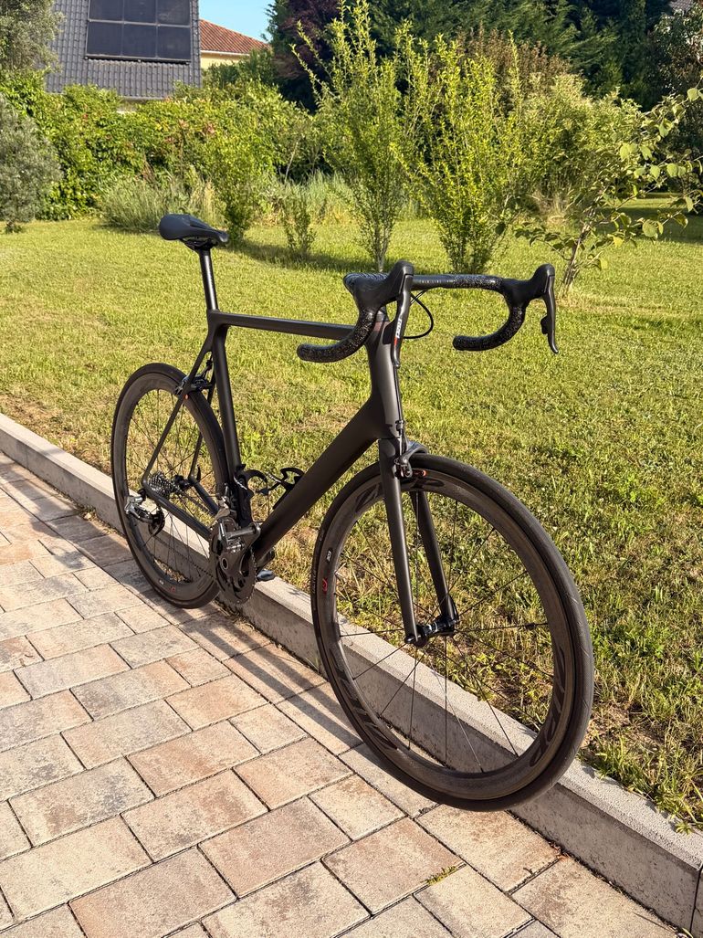 Used Canyon Ultimate CF Evo 10.0 LTD 2019 2019 Road & Gravel, Schwarz — image 2 of 9
